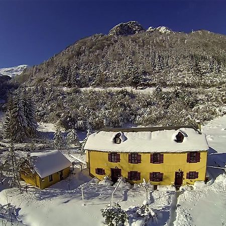 Gite Auberge Les Cascades Ла Монги Екстериор снимка