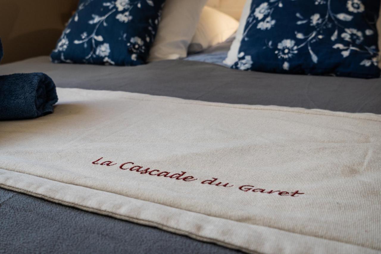 Gite Auberge Les Cascades Ла Монги Екстериор снимка