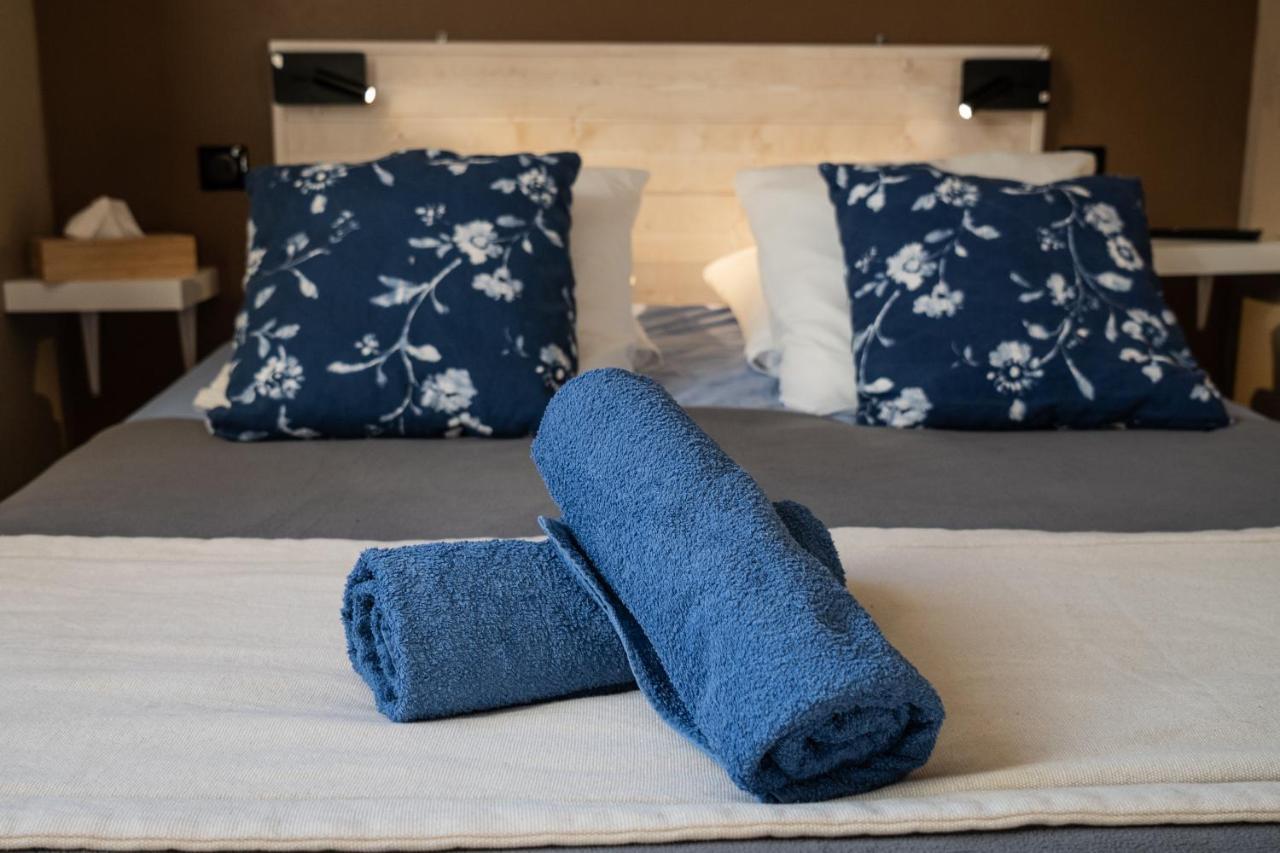 Gite Auberge Les Cascades Ла Монги Екстериор снимка