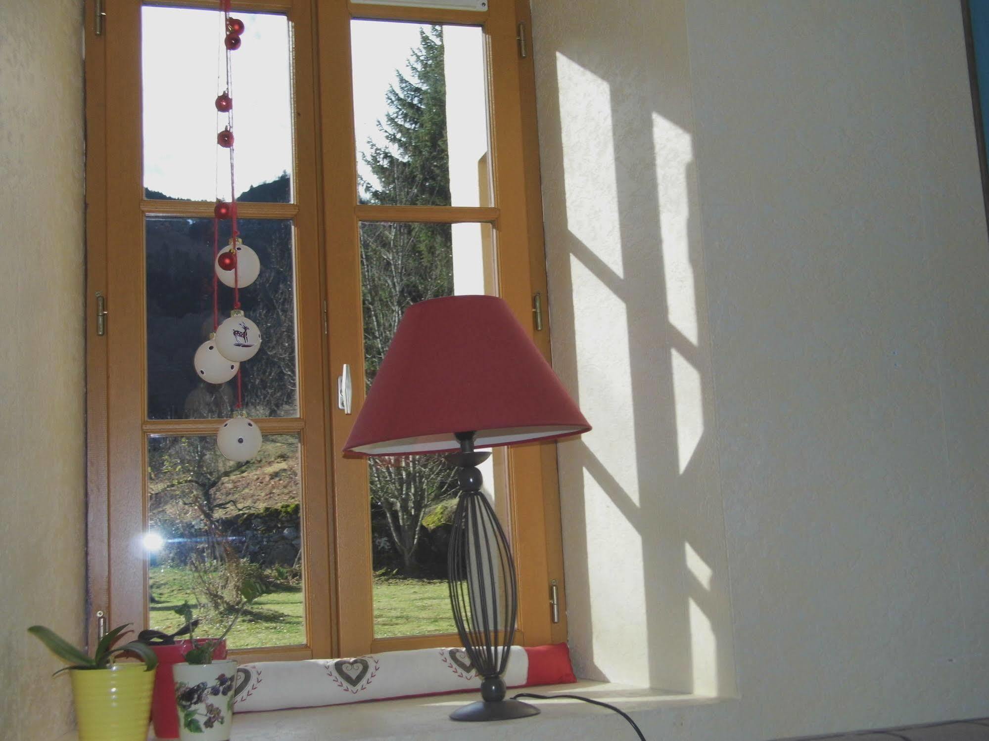 Gite Auberge Les Cascades Ла Монги Екстериор снимка