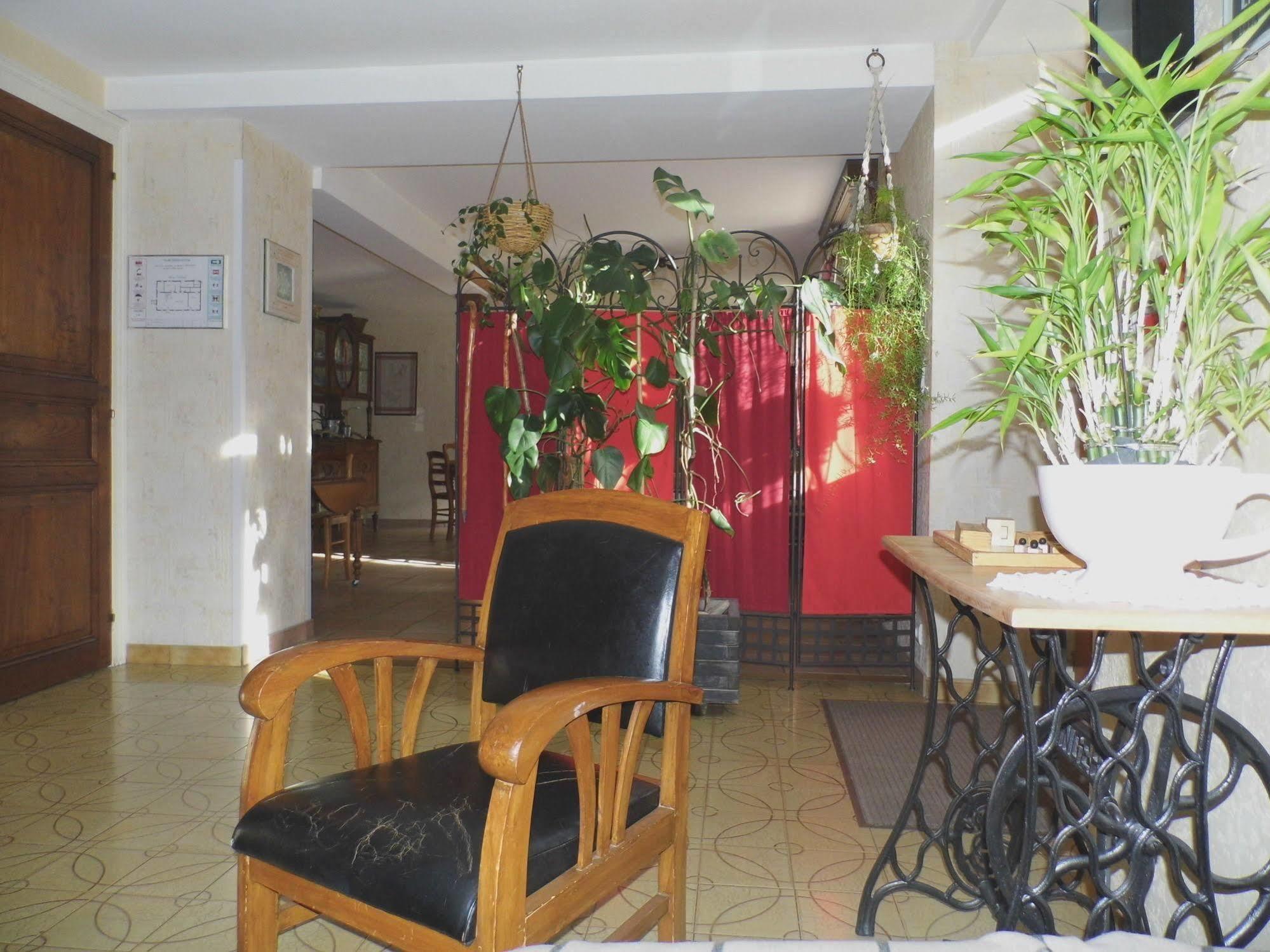 Gite Auberge Les Cascades Ла Монги Екстериор снимка